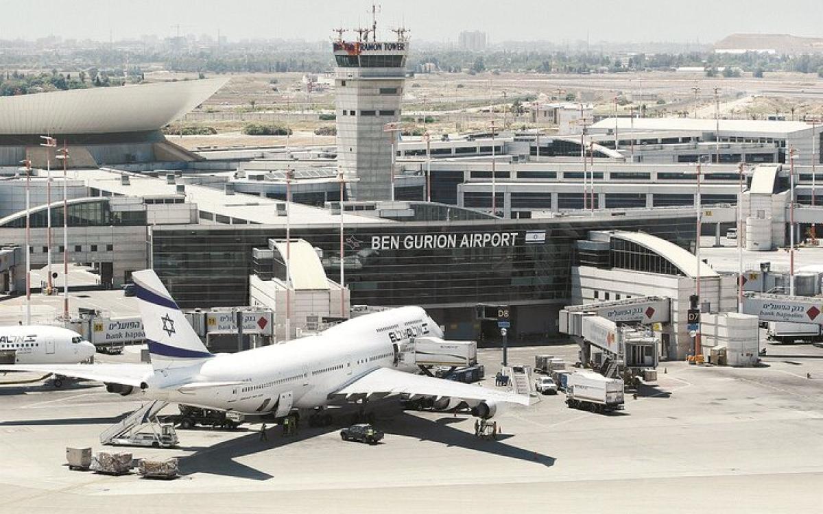 فرودگاه