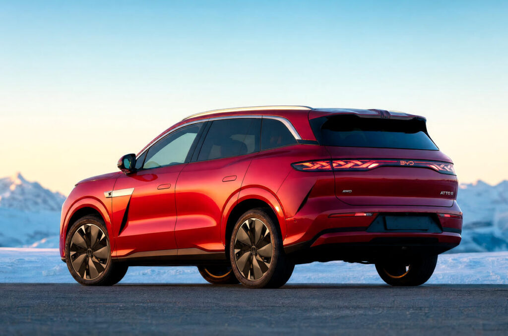 BYD Atto 8