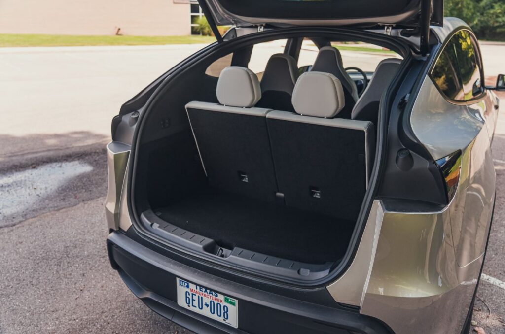 Tesla Model Y L