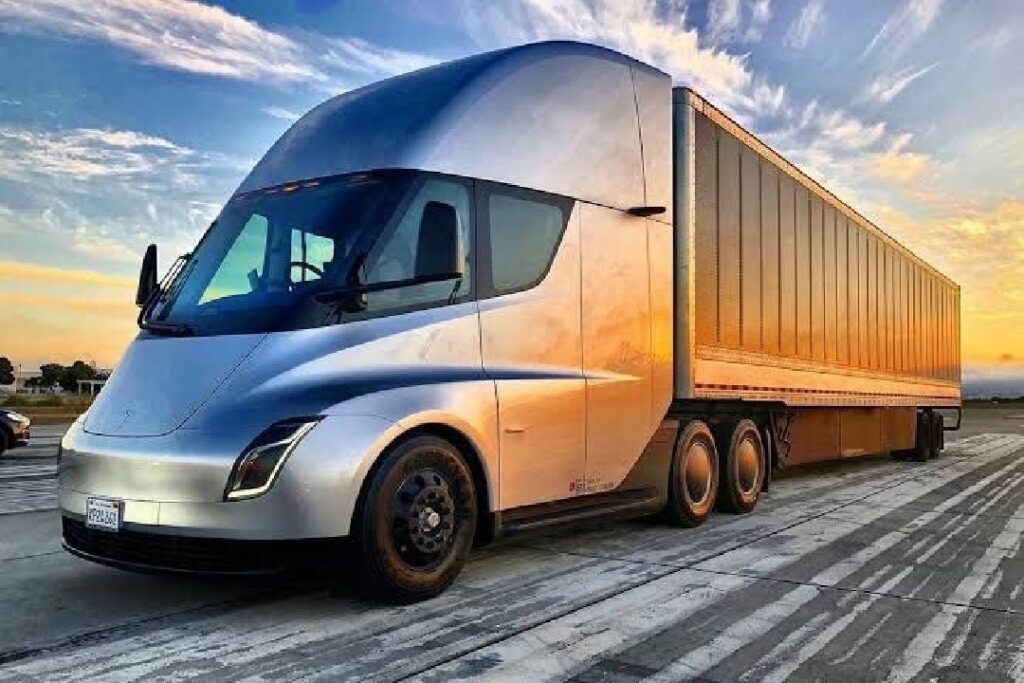 تسلا semi truck