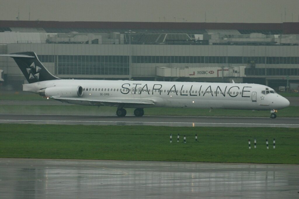 MD-82