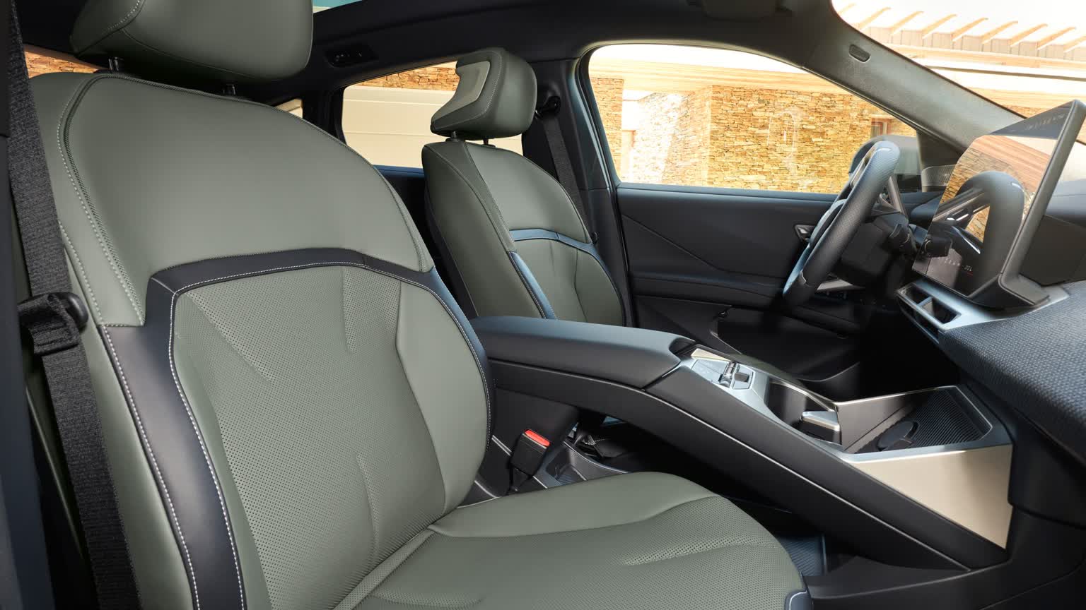 خودروی برقی BMW iX4 2027 رونمایی شد؛ هر آنچه باید بدانید | دیجینوی