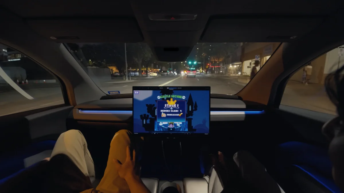 ایلان ماسک از امکان اتصال ایکس‌باکس و پلی‌استیشن به Cybercab خبر داد | دیجینوی