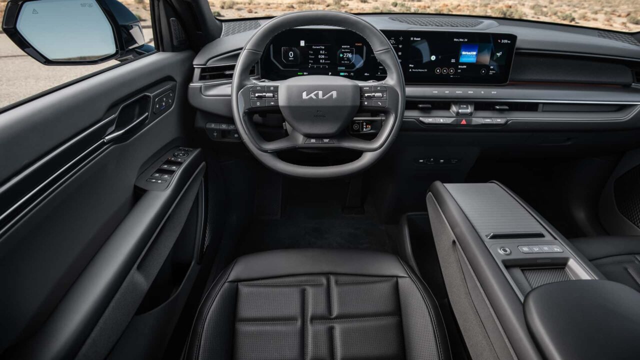جزئیات قیمت و افزایش عملکرد Kia EV9 مدل ۲۰۲۷ اعلام شد | دیجینوی