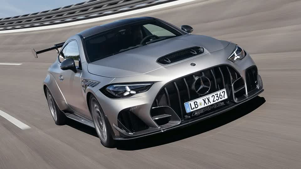 خودروی 2027 Mercedes-AMG CLE 646 معرفی شد؛ نسخه‌ای سفارشی با موتور V8 و تولید بسیار محدود | دیجینوی