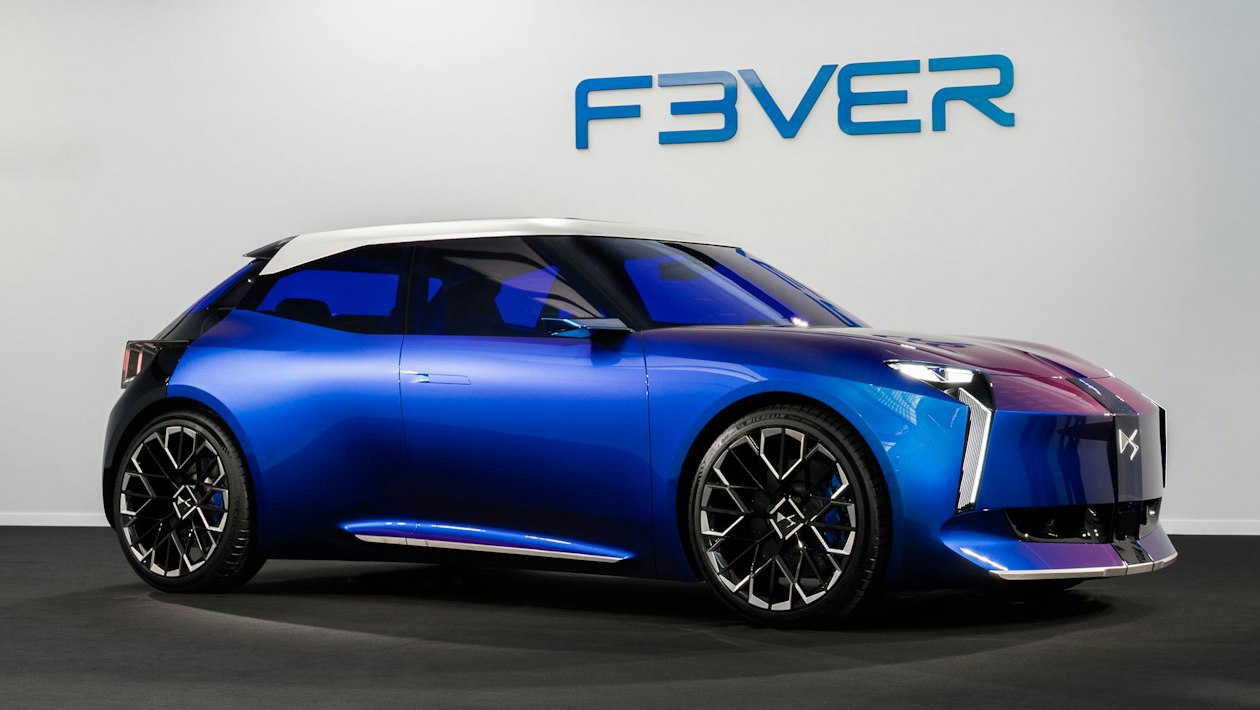 شرکت DS خودرویی معرفی کرد که رنگ بدنه‌اش با زاویه دید تغییر می‌کند | دیجینوی