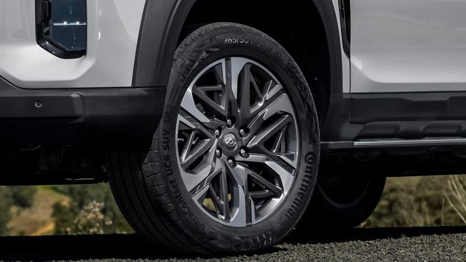 قیمت و مشخصات LDV D90 2027: بازگشت دیزل برای رقابت با Toyota Prado و GWM Tank 500 | دیجینوی