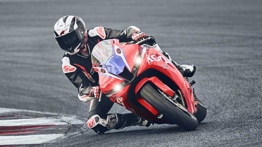 موتورسیکلت هوندا CBR600RR 2027 با الهام از فایربلید رونمایی شد | دیجینوی
