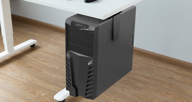 کیس کامپیوتر روی زمین