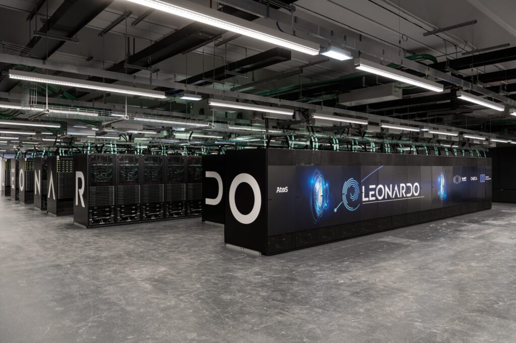 ۴- &nbsp;Leonardo با همکاری شرکت‌های Atos و Leonardo