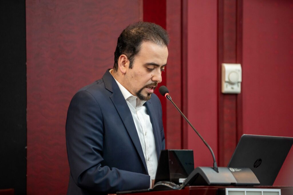 واکاوی چالش‌های زیست‌بوم هوش مصنوعی؛ ناهماهنگی‌های ساختاری و روند بازار کار تخصصی ایران