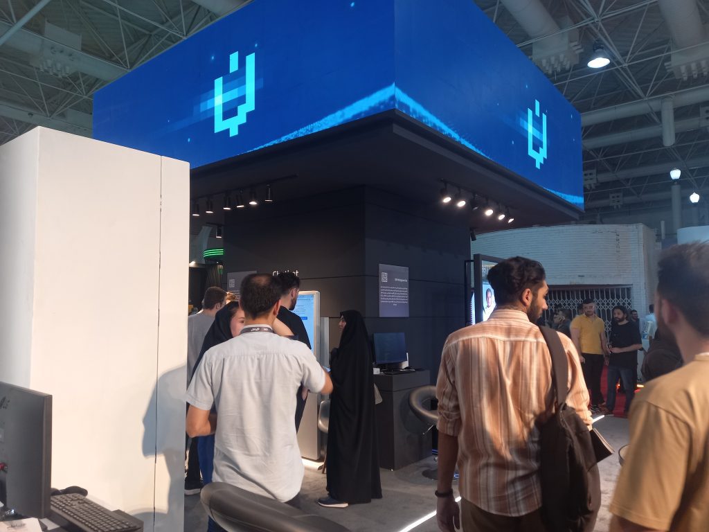 آهوران، پلتفرم همگانی XNET با ۸ میلیارد پارامتر