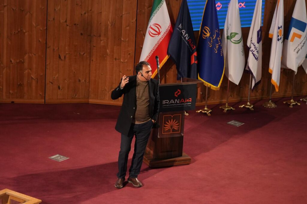 هنوز با ایفای نقش در سطح جهانی فاصله داریم