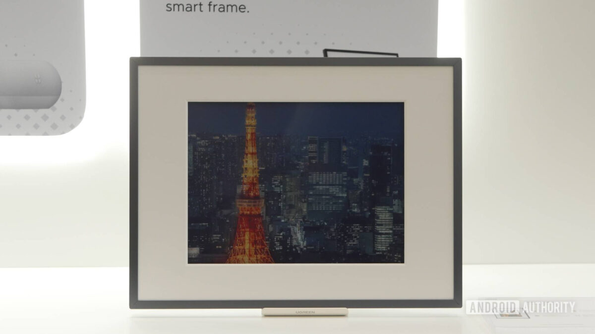 نمایشگر 13.3 اینچی E Ink Spectra 6 قاب دیجیتال Ugreen Gallery