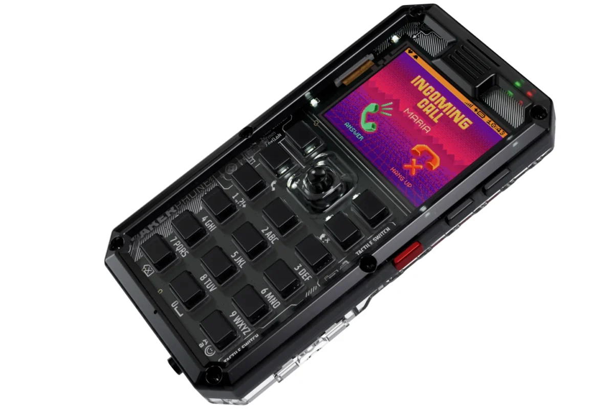 گوشی MAKERphone 2.0 با بدنه شفاف