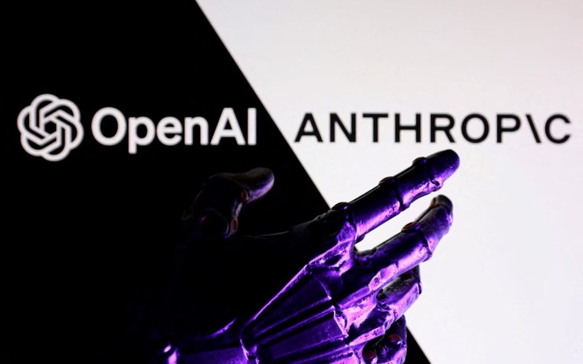 تصویری از لوگوی آنتروپیک و OpenAI کنار یکدیگر
