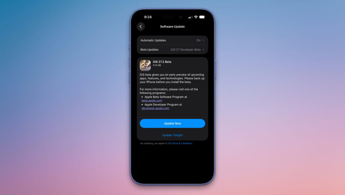 صفحه گوشی آیفون در حال نمایش صفحه به‌روزرسانی نرم‌افزاری برای iOS 27.2 Beta به همراه جزئیات فایل و گزینه‌های نصب