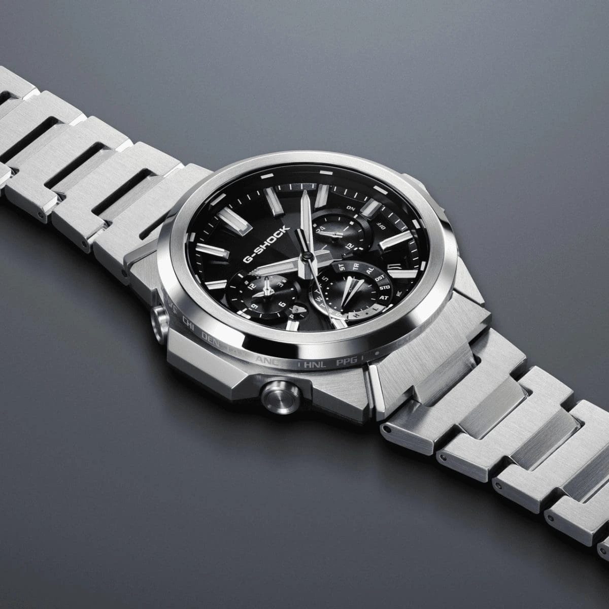 طراحی استیل و باریک ساعت Casio G-Steel GST-W1000