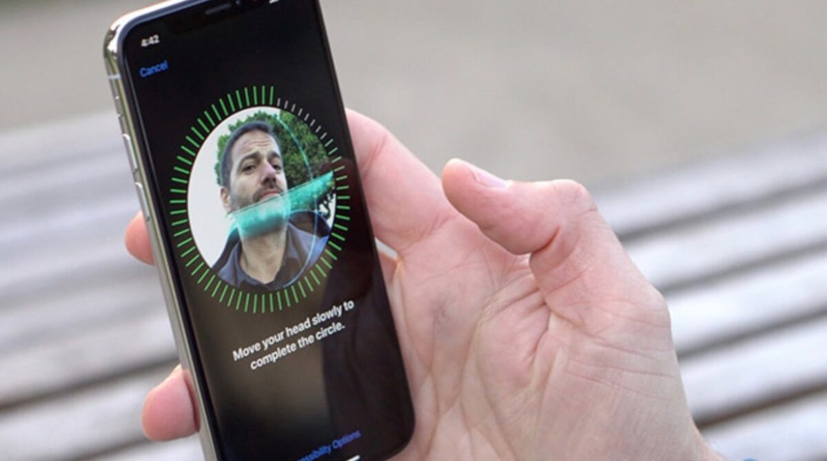 سیستم تشخیص چهره و شناسایی پوست Face ID