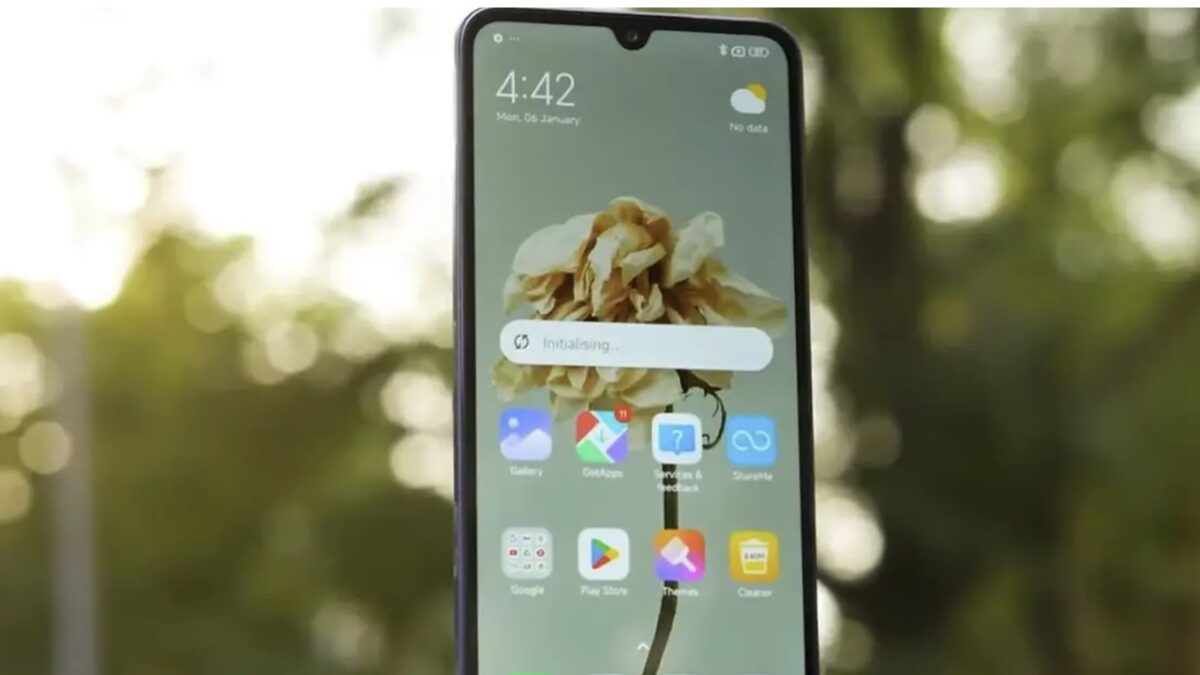 Redmi A5 4G یکی از گزینه‌های پایه در گوشی اقتصادی شیائومی است و برای کاربری‌هایی مانند تماس، پیام‌رسانی، وب‌گردی و شبکه‌های اجتماعی طراحی شده است.