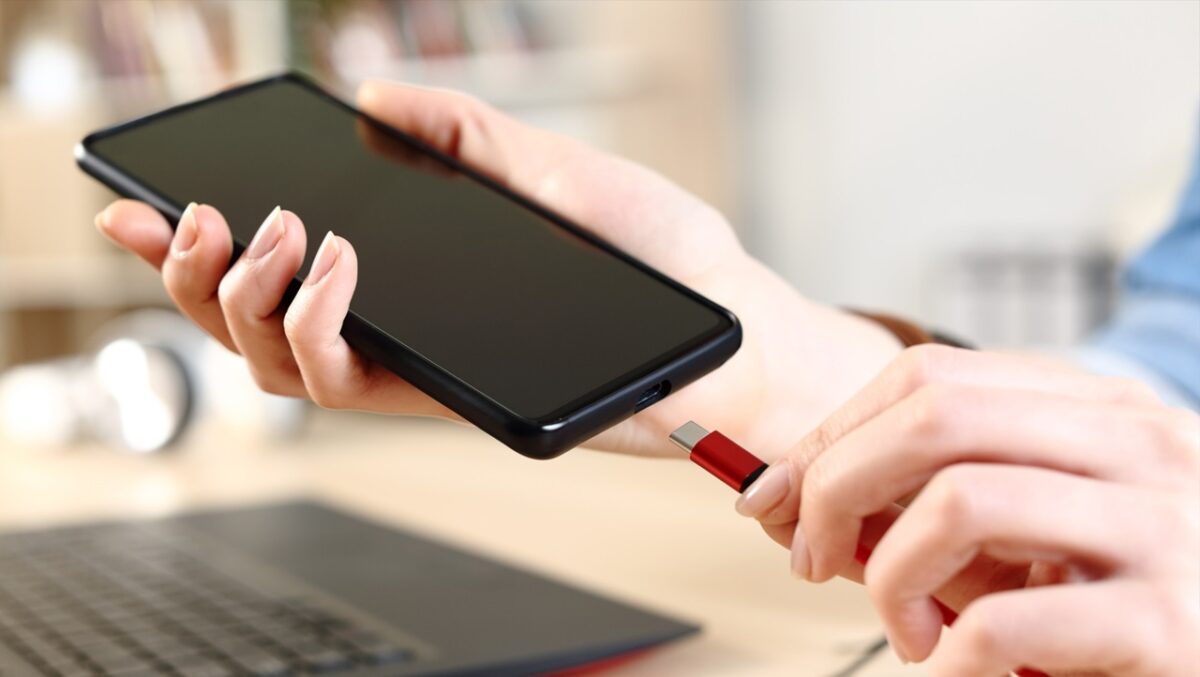 برخی گوشی‌های اندرویدی برای رسیدن به حداکثر سرعت اعلام‌شده توسط سازنده، علاوه بر USB PD به PPS نیز نیاز دارند.