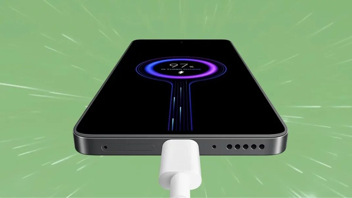SuperVOOC فناوری شارژ سریع اختصاصی توسعه‌یافته در اکوسیستم OPPO و برندهای وابسته است که با تمرکز بر انتقال توان بالا و مدیریت دقیق حرارت طراحی شده است.