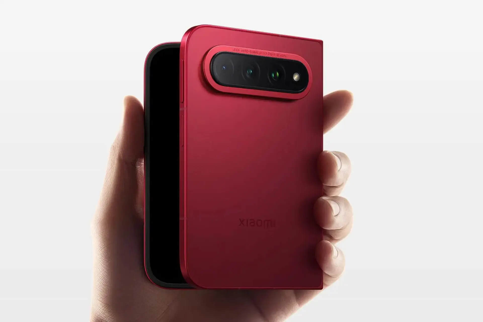 گوشی تاشو شیائومی ۱۸ فولد (Xiaomi 18 Fold) با بدنه رنگ گیلاسی