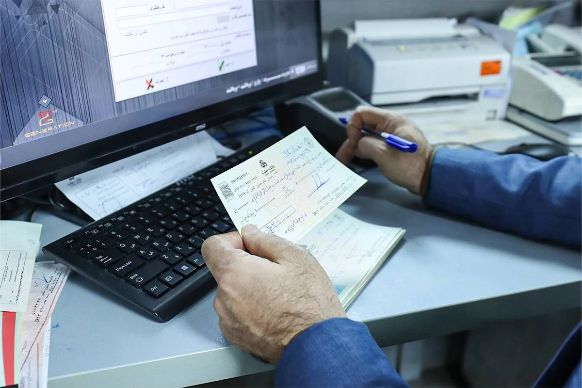بانک مرکزی استفاده از رمز یکبار مصرف برای انتقال چک‌های صیادی را الزامی کرد