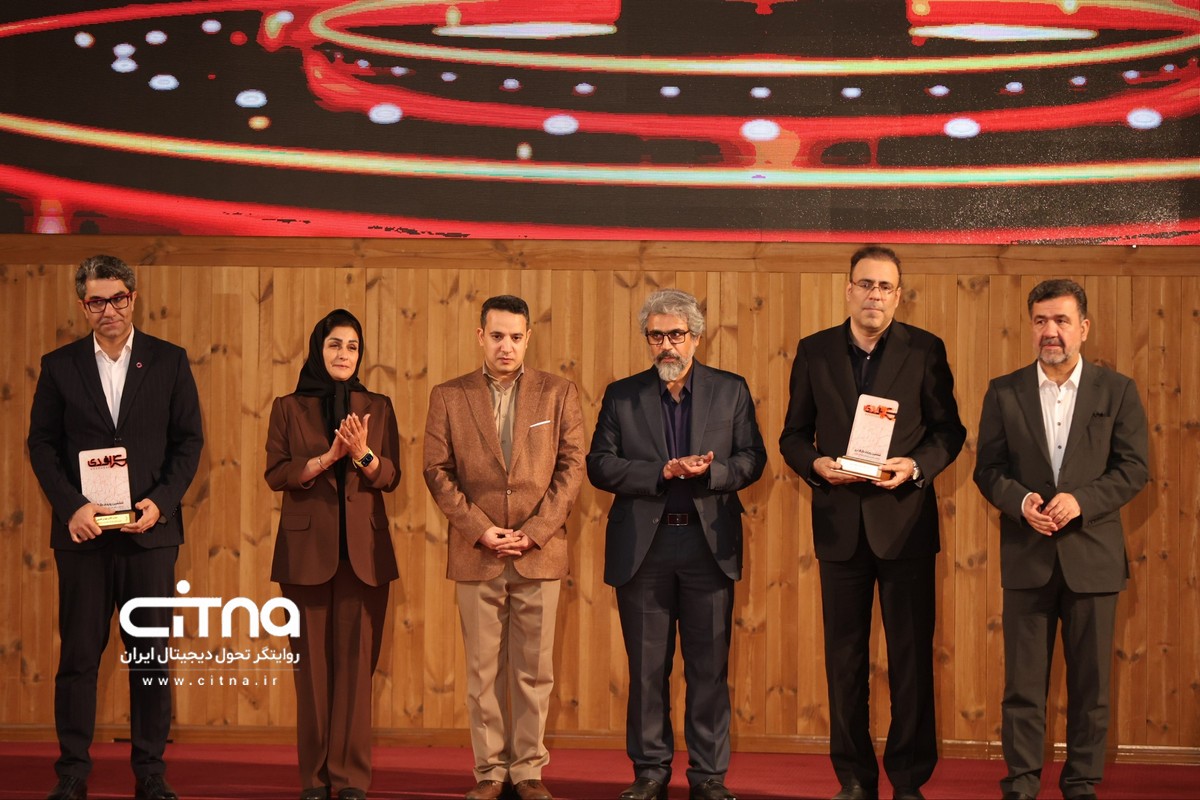 تندیس «مدیرعامل ارتباط‌گرا» به مدیرعامل XNET رسید
