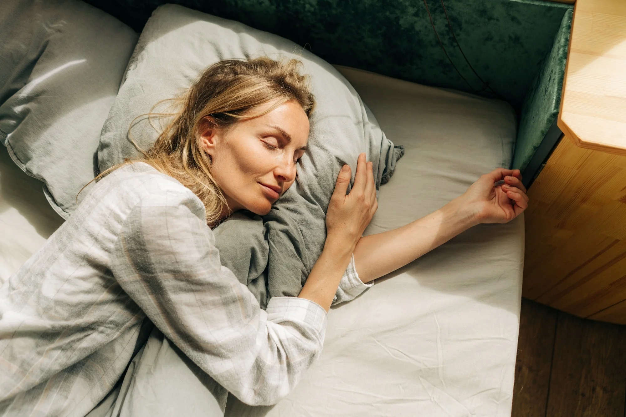 محققان: برای کنترل فشار خون خود، بدون عذاب وجدان آخر هفته‌ها بیشتر بخوابید
