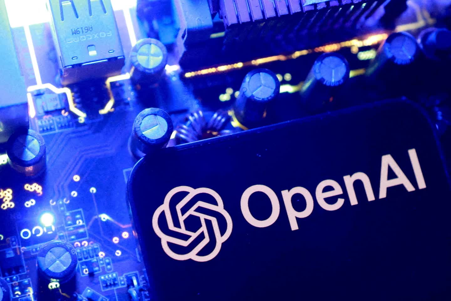 عامل‌های هوش مصنوعی OpenAI به‌طرز عجیبی کنترل یک وب‌سایت آلمانی را در دست گرفتند
