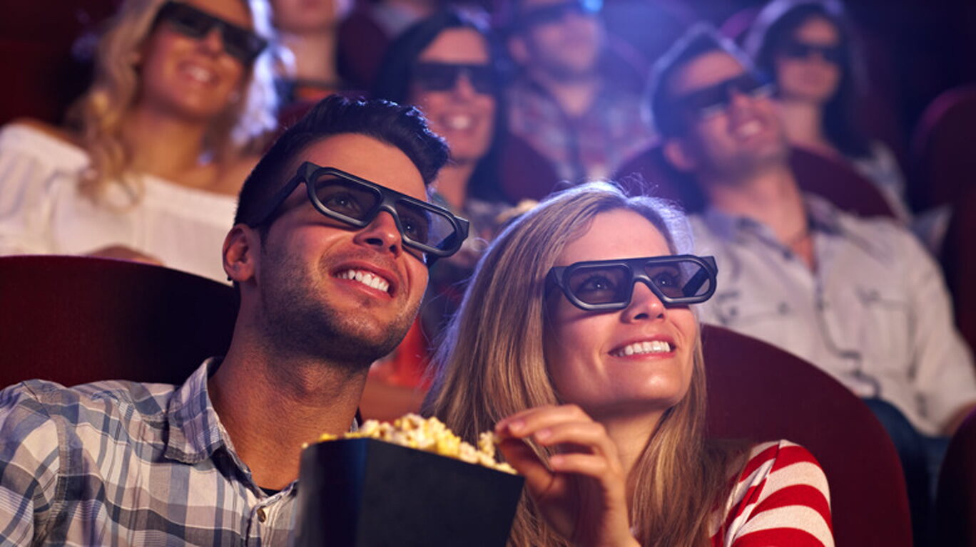 آیا تماشای فیلم با IMAX 3D تجربه بهتری نسبت به 2D ارائه می‌دهد؟ نکاتی که باید بدانید