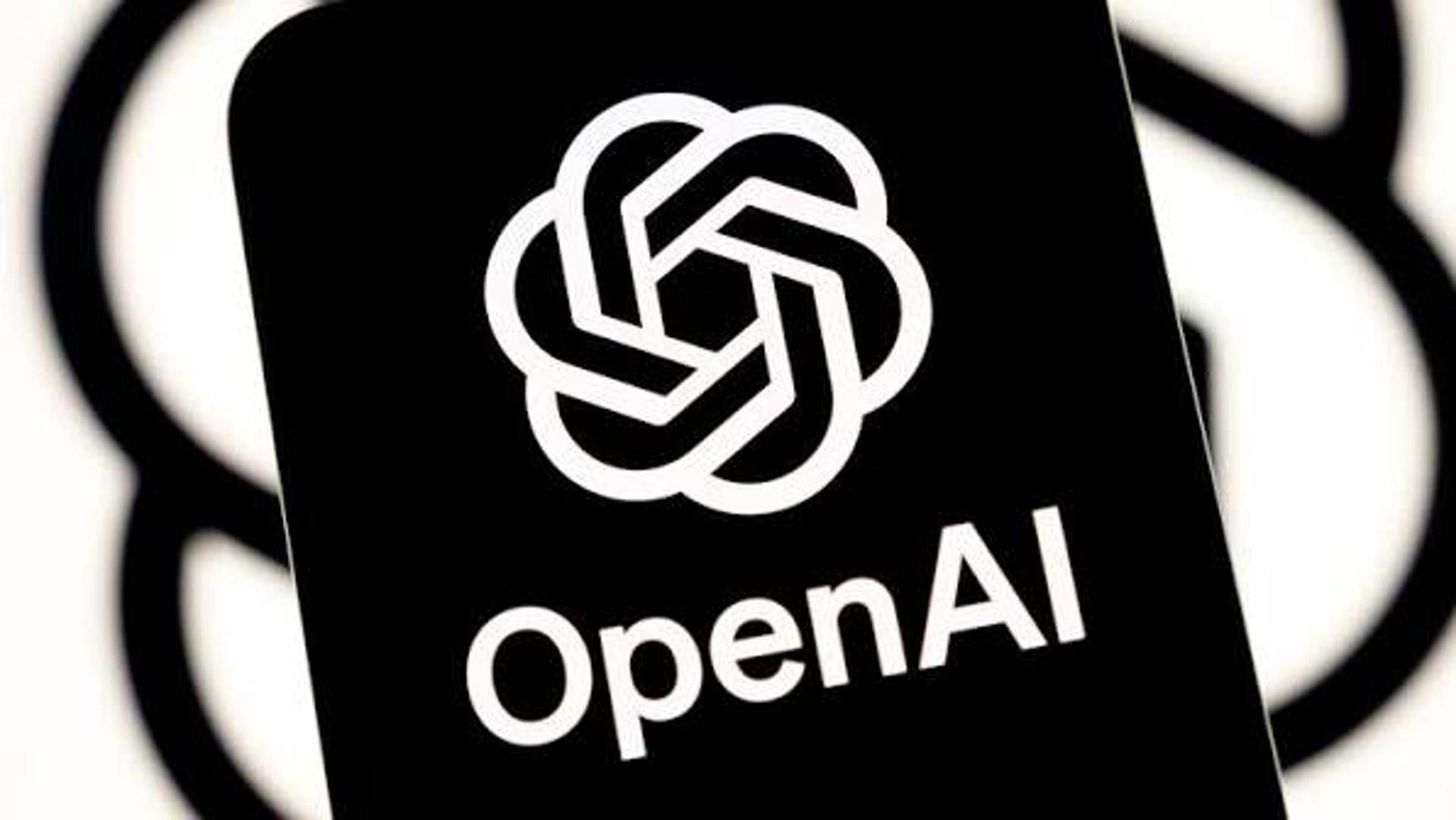 گزارش: OpenAI به دنبال جذب سرمایه ۳۰ میلیارد دلاری با ارزش‌گذاری ۱٫۲۵ تریلیون دلار است