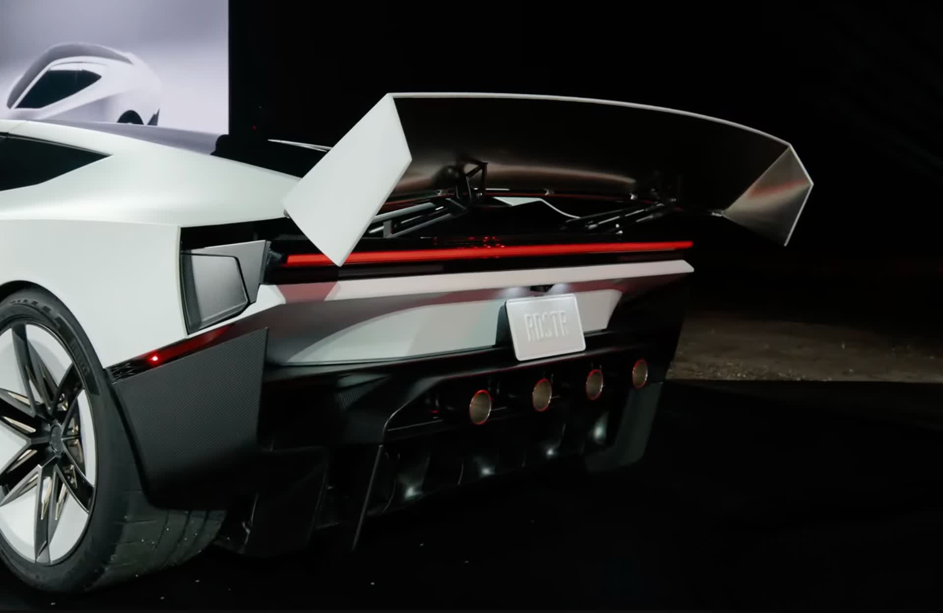 ماشین تسلا Roadster 2 با قابلیت‌های عجیبش همه را غافلگیر کرد؛ از پرواز تا رانندگی وارونه
