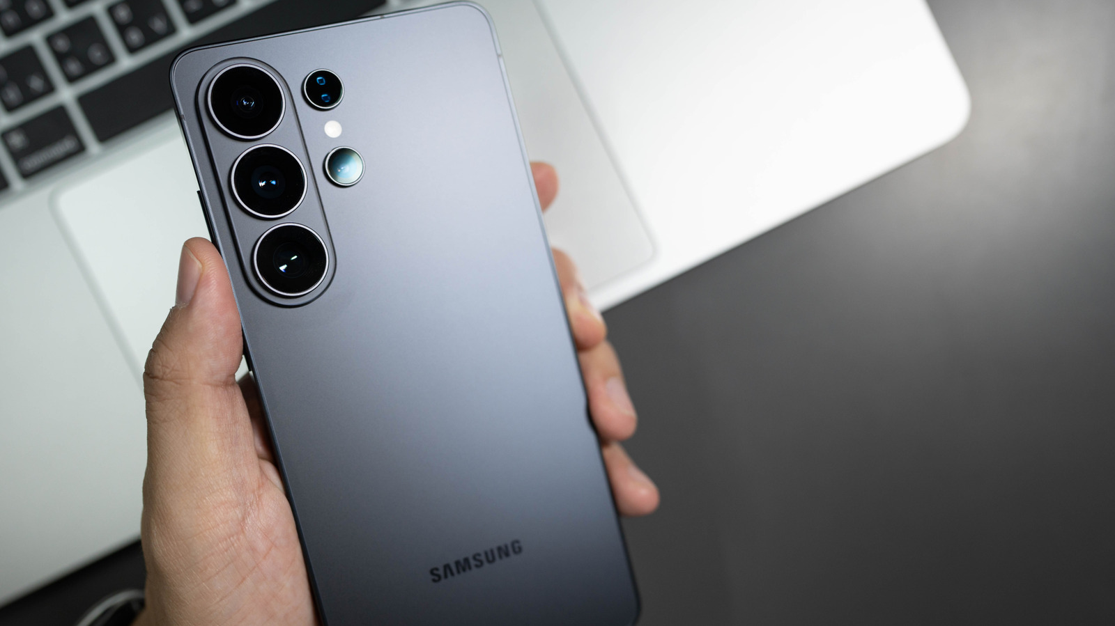 چگونه دکمه کناری گوشی Samsung Galaxy خود را شخصی‌سازی کنیم
