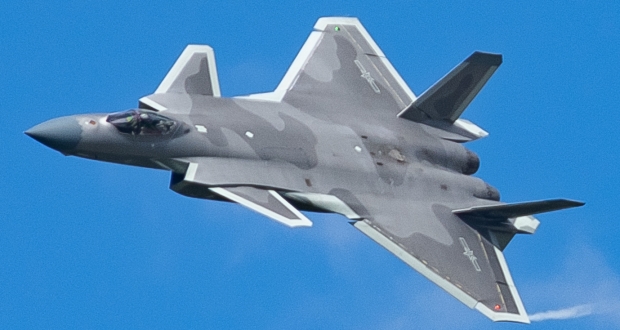 وضعیت متناقض جنگنده J-10 چین؛ منسوخ‌شدگی در داخل، موفقیت در صادرات