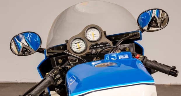 موتورسیکلت سوزوکی GSX-R750 در سال ۱۹۸۵ مفهوم اسپرت‌بایک‌ها را برای همیشه تغییر داد