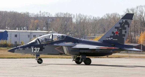 سومین نمونه جت آموزشی Yak-130M نخستین پرواز خود را انجام داد