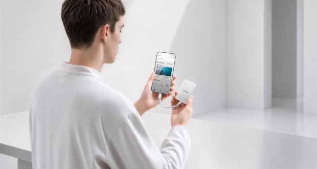 معرفی Lexar Muse؛ باریک ترین SSD قابل حمل دنیا برای چسبیدن به پشت گوشی شما!