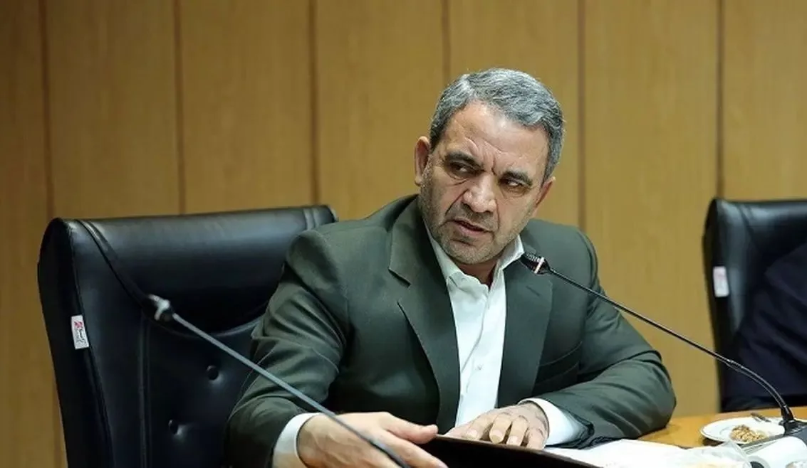 آغاز آموزش هوش مصنوعی به ۲۰۰ هزار دانش‌آموز در زمان قطعی کامل اینترنت