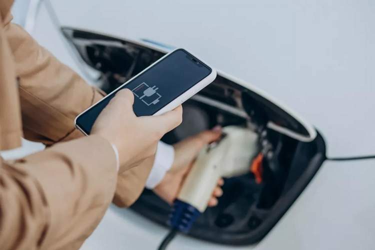 ايتنا - باتری خودروهای برقی تا ۹۵ درصد ظرفیت خود را پس می‌گیرد؛ روش جدید کرنل