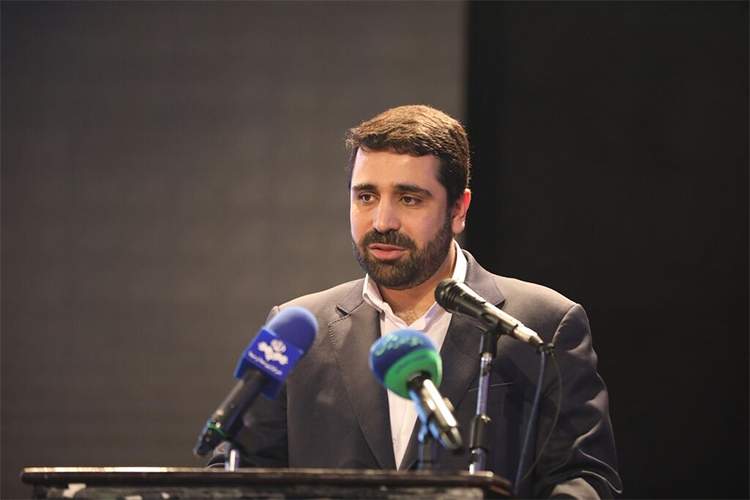 ايتنا - آیا ادعای محمدامین آقامیری درباره قطع چندساعته اینترنت در «دی ماه ۱۴۰۴» صحت دارد؟