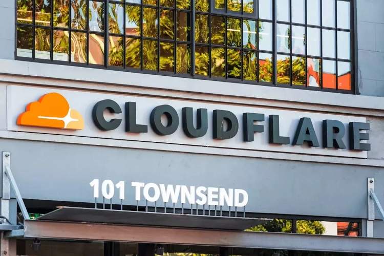 ايتنا - یک درس بزرگ از Cloudflare: گاهی بهینه‌سازی نرم‌افزار از خرید سرور بهتر است