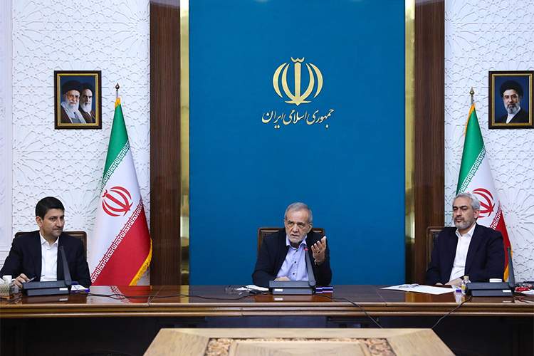 ايتنا - دریافت هرگونه خدمت در کشور منوط به ارائه کد پستی و کد ملی می‌شود