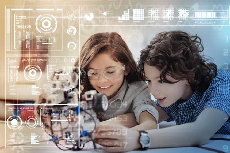 ايتنا - کالیفرنیا هوش مصنوعی را برای کاربران نوجوان محدود کرد