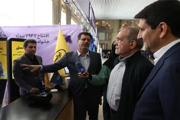 بازدید رئیس‌جمهور از جدیدترین دستاوردها و راهکارهای ارتباطی XNET