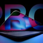 مک‌ بوک پرو OLED لمسی به‌ زودی معرفی می‌ شود
