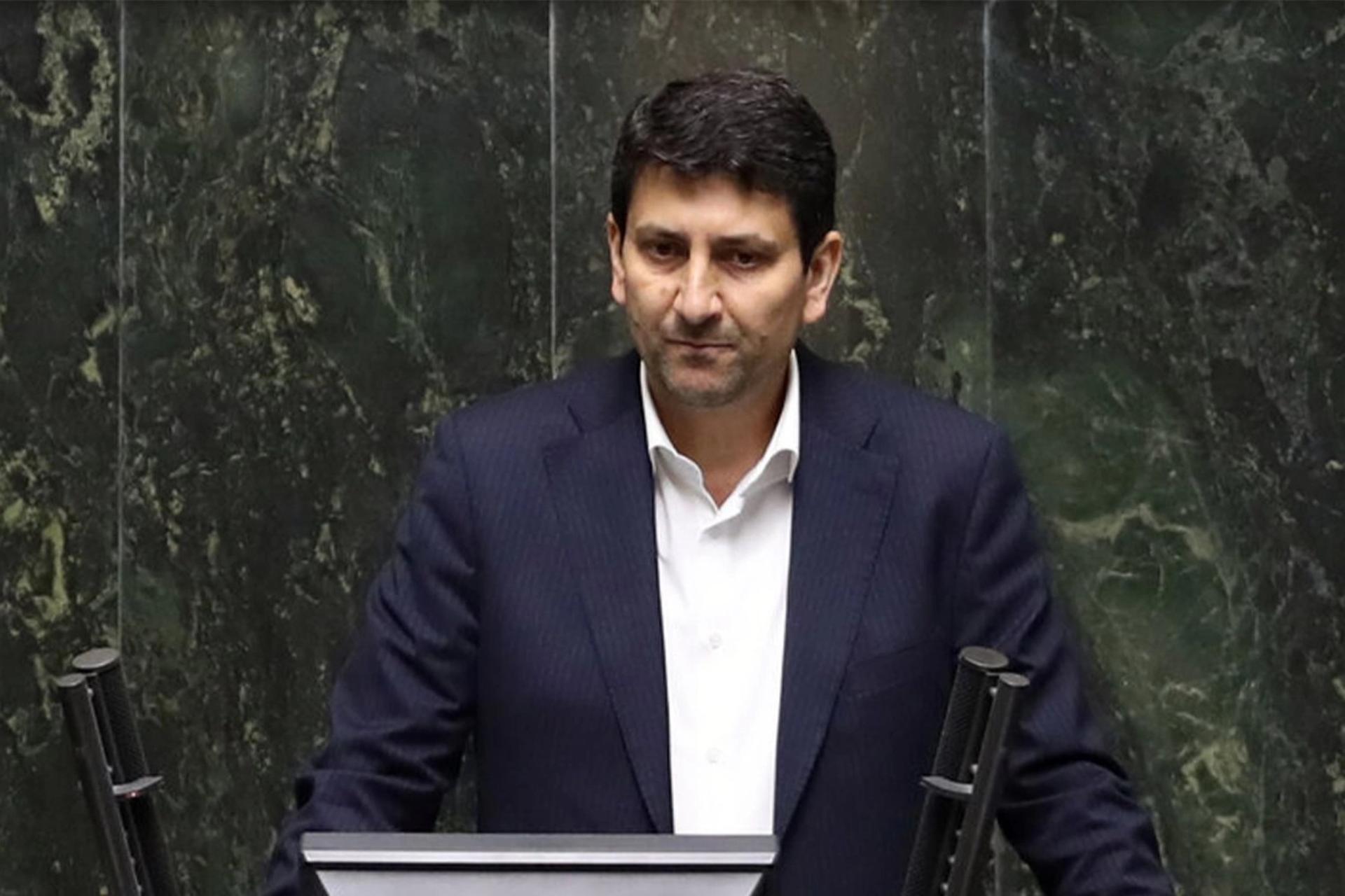 پاسخ وزیر ارتباطات به انتقادات نمایندگان مجلس درباره وضعیت آنتن‌دهی: باید برق باشد که آنتن داشته باشیم