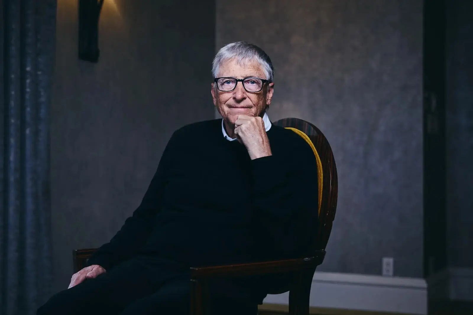 بیل گیتس: از کلاد پرسیدم چطور شغل‌ها را برای انسان نگه داریم؟ هوش مصنوعی سلاح اتمی را ناچیز جلوه می‌دهد